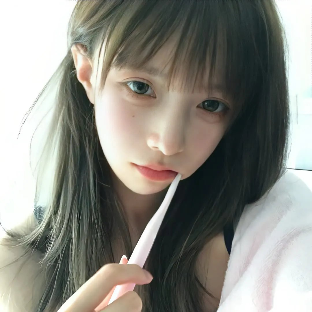 在澳门念书的女儿回村了